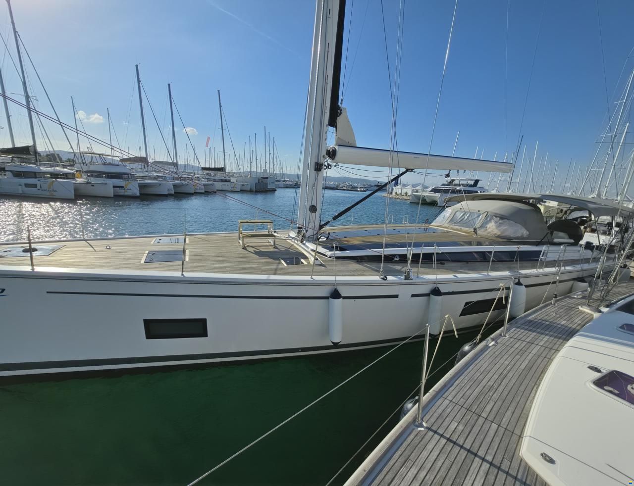 Bavaria C65 Lightwave