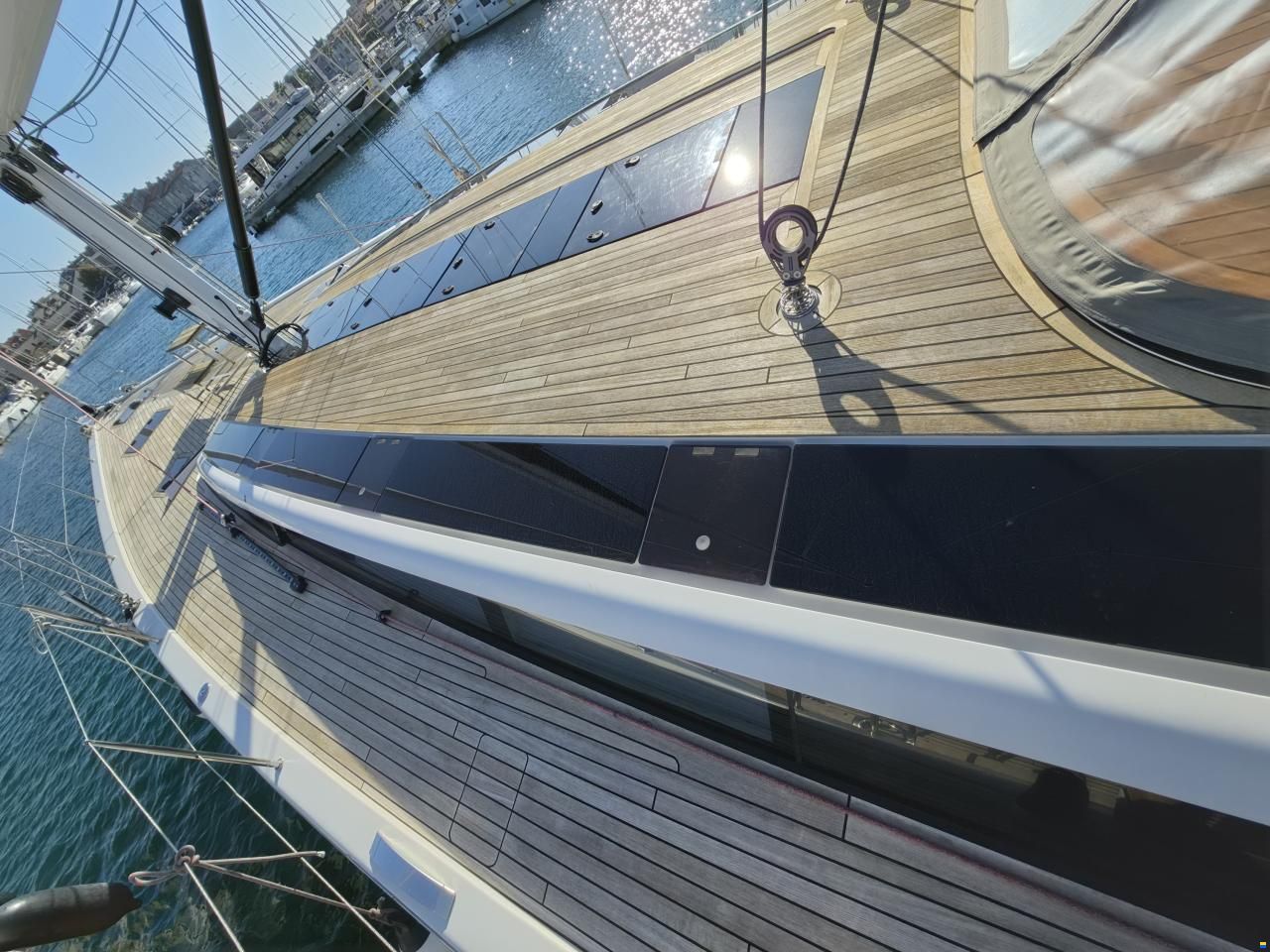 Bavaria C65 Lightwave