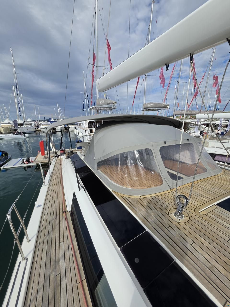 Bavaria C65 Lightwave