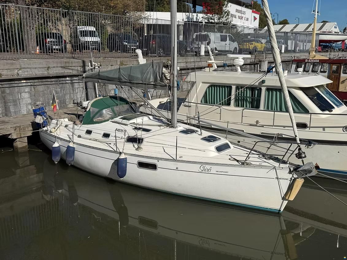 Beneteau OCEANIS 321