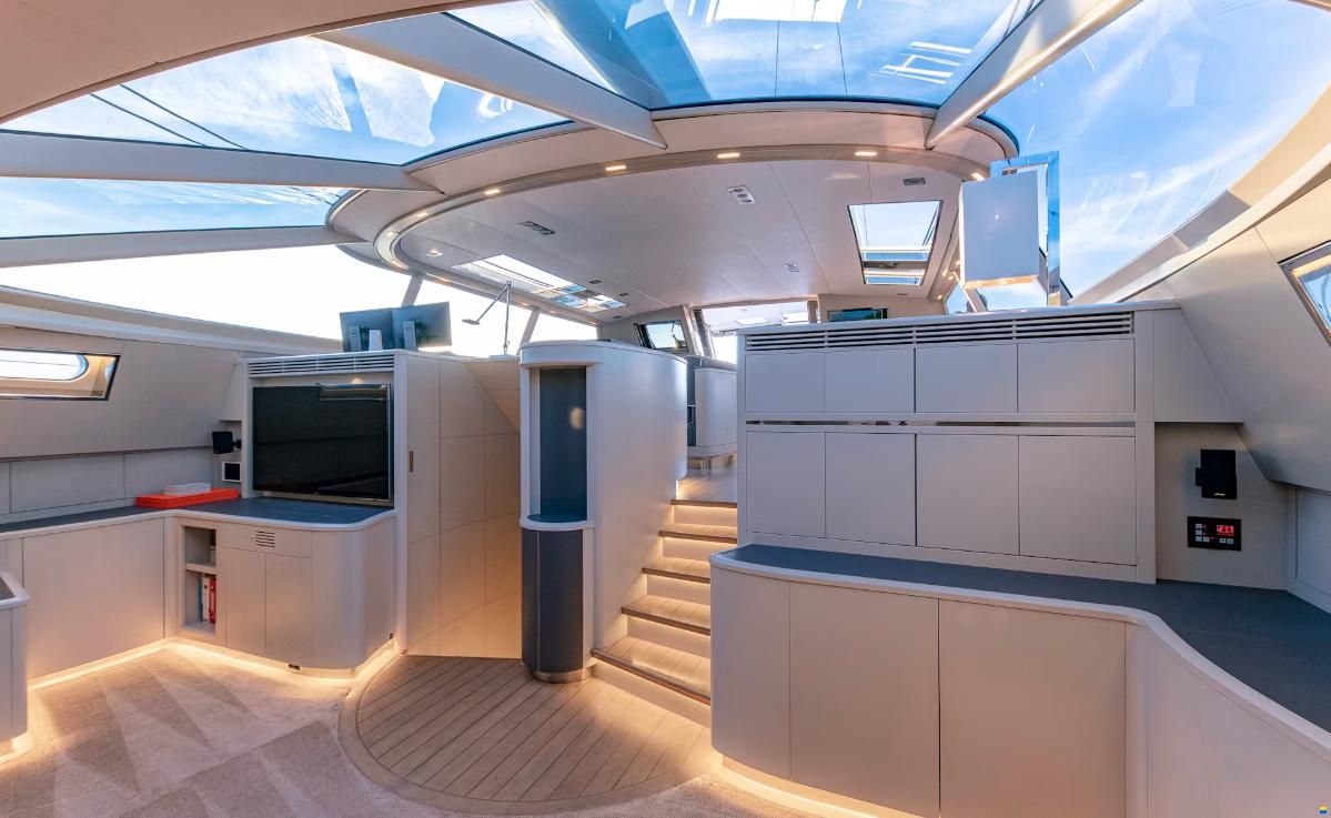 Alloy Yachts 35m