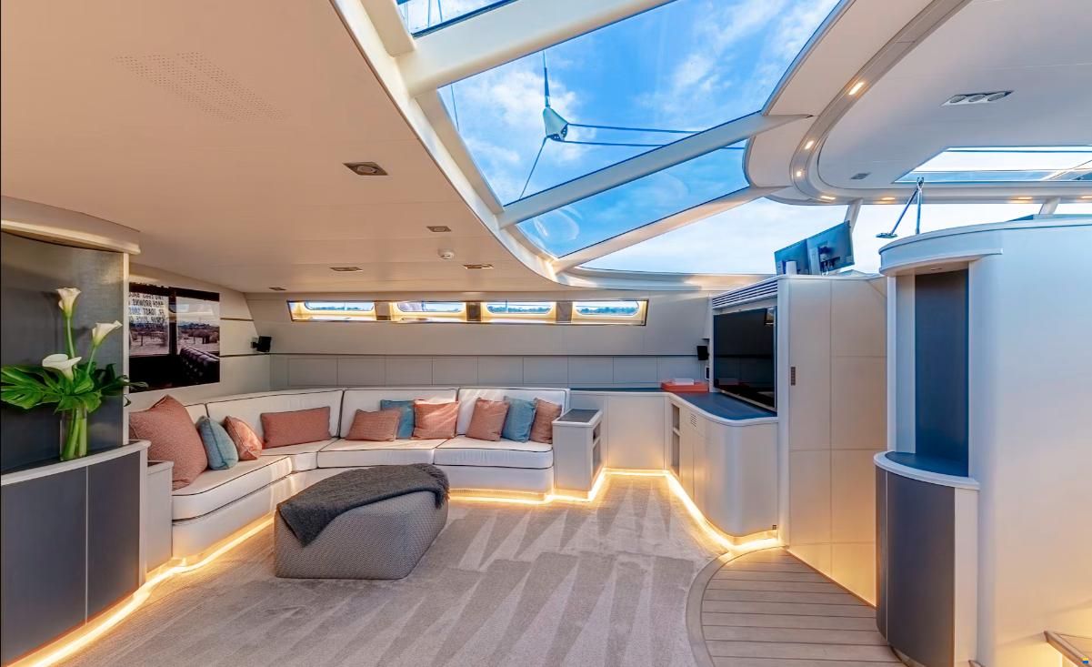 Alloy Yachts 35m