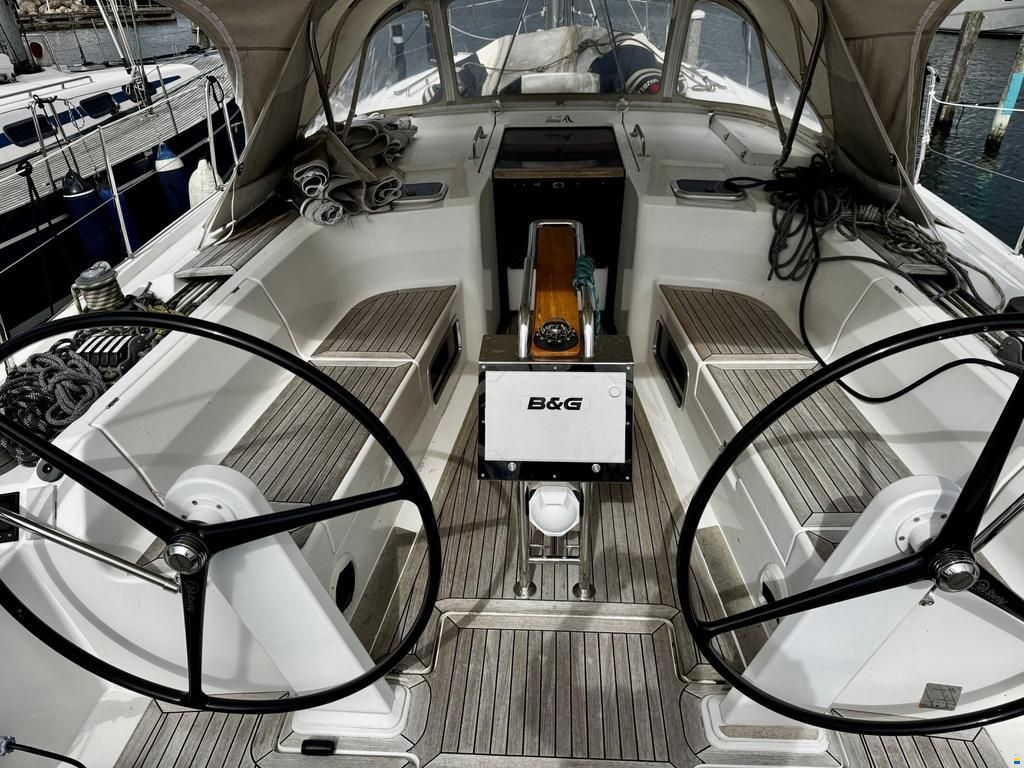 Hanse 445