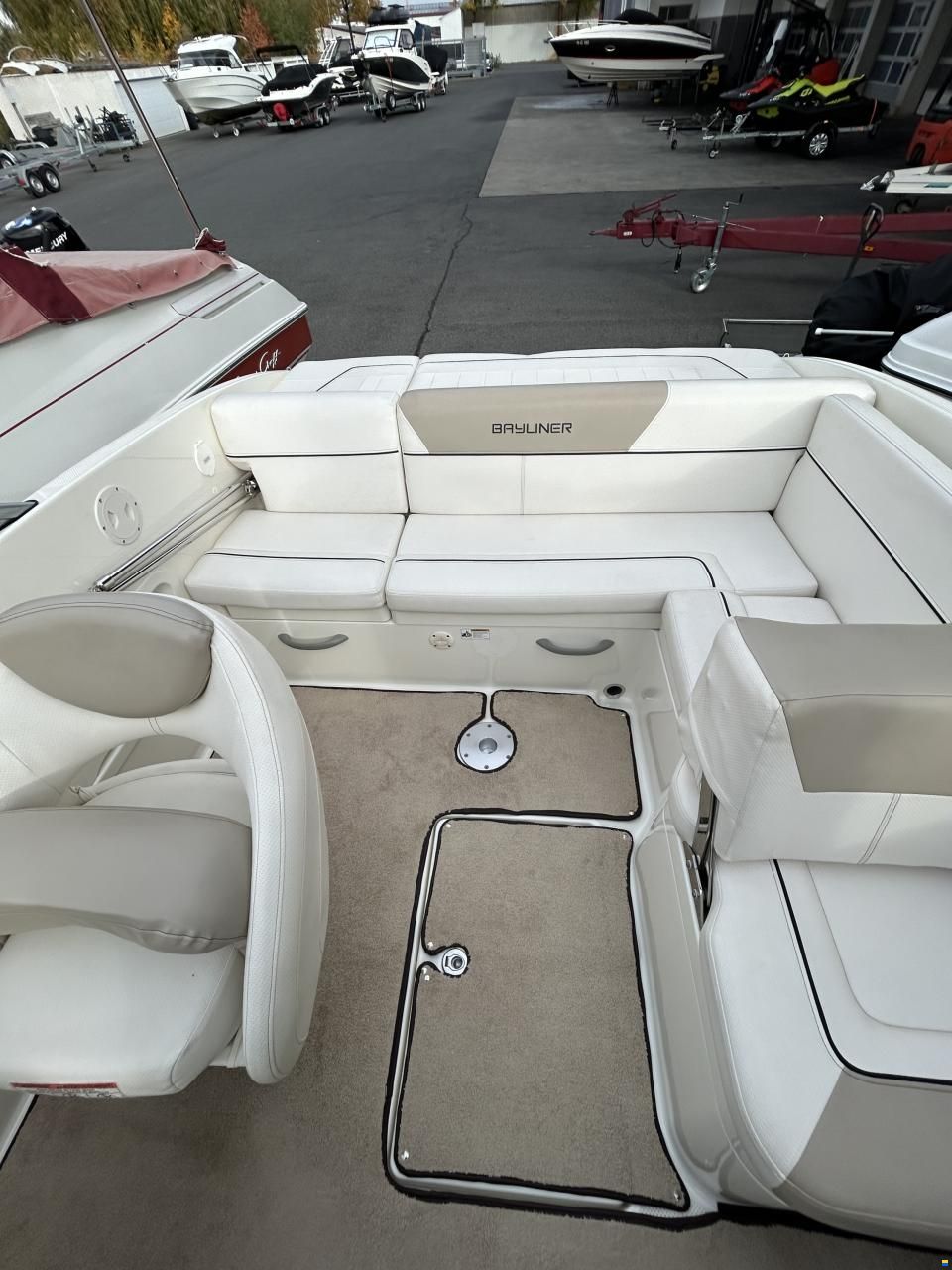 Bayliner 642 CU