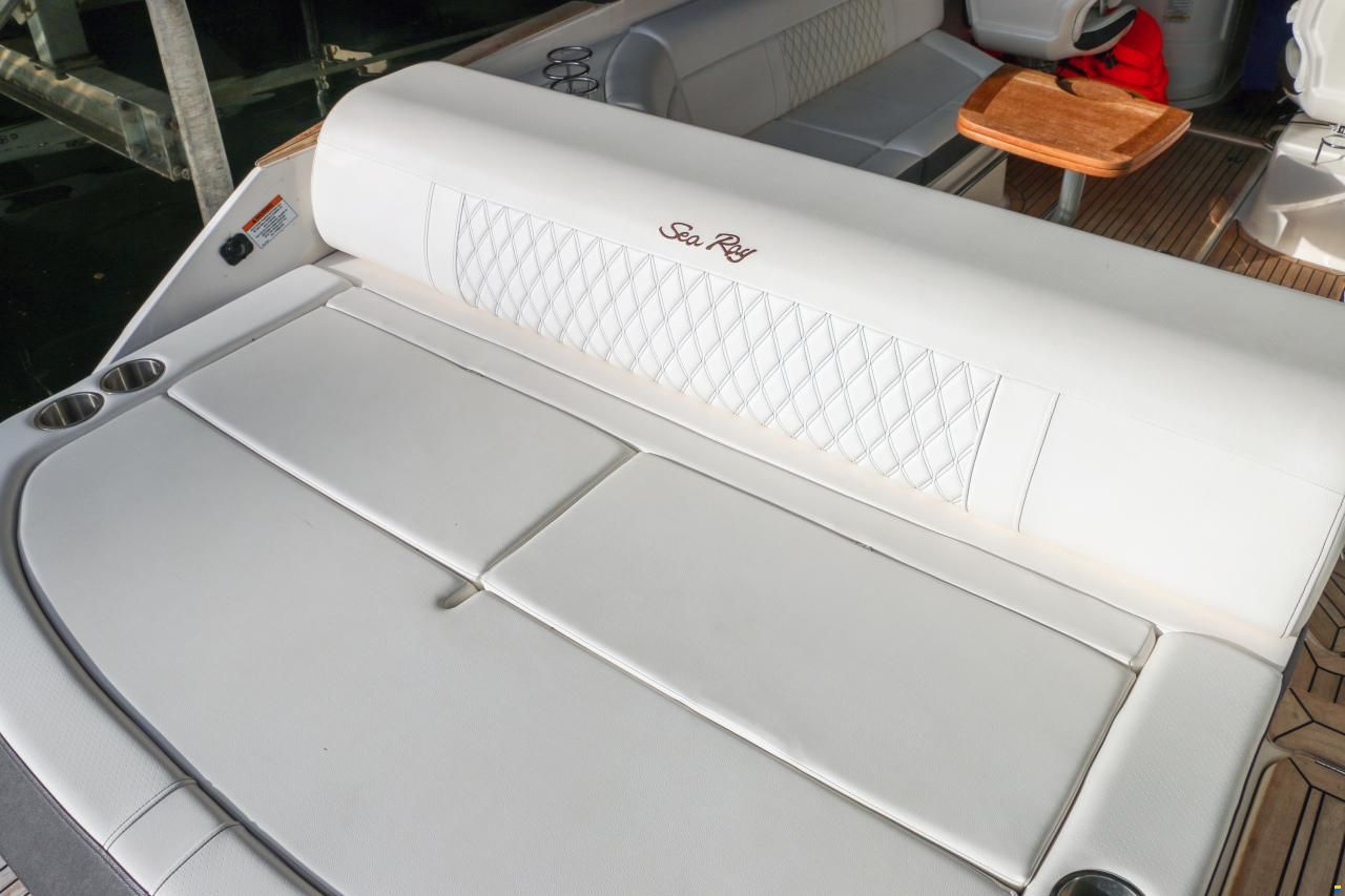 Sea Ray SLX 280