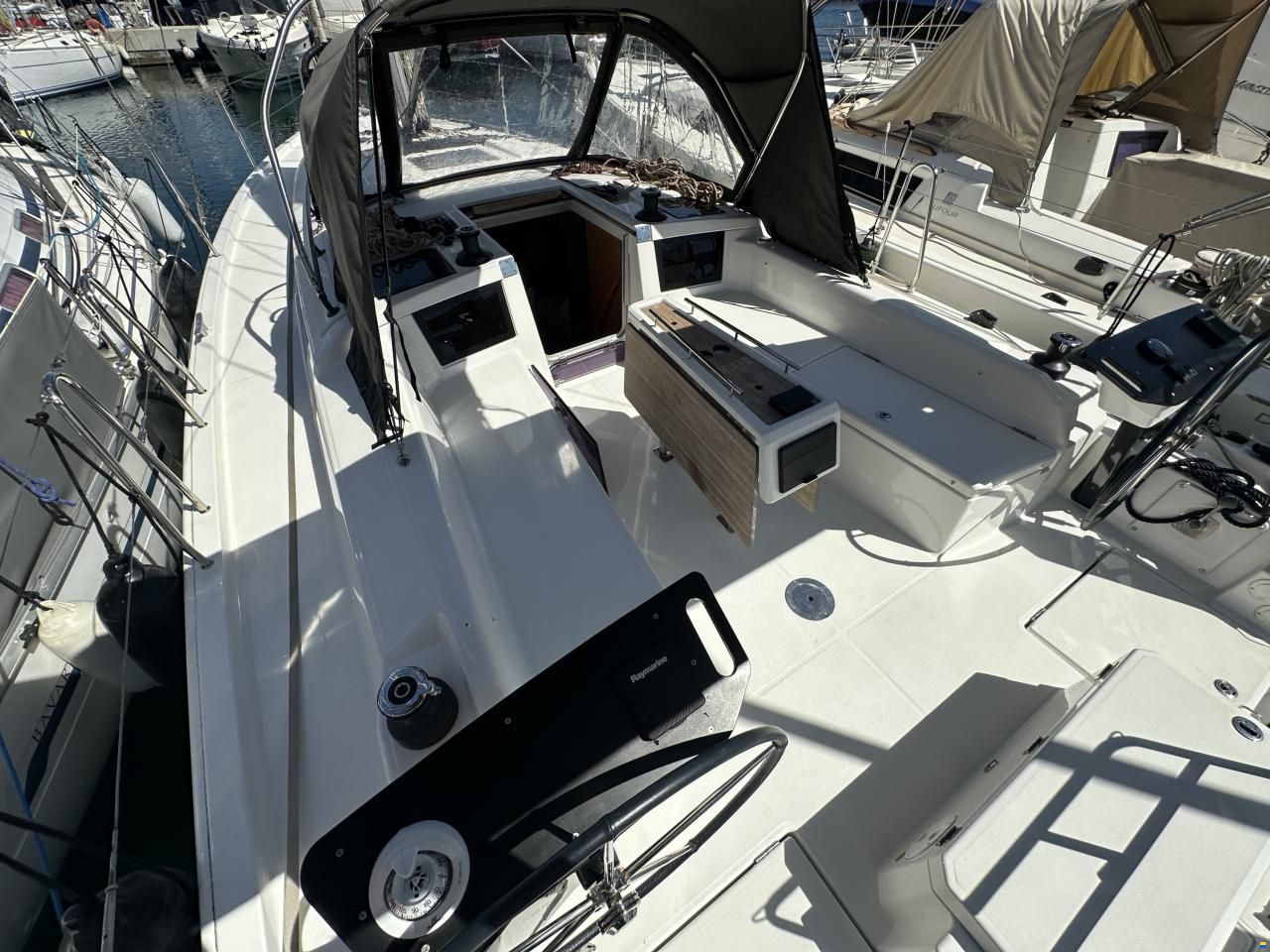 Dufour 37