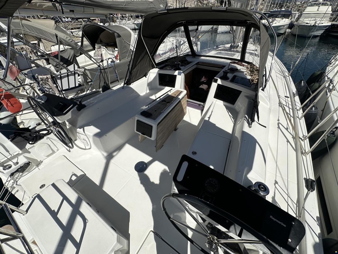 Dufour 37