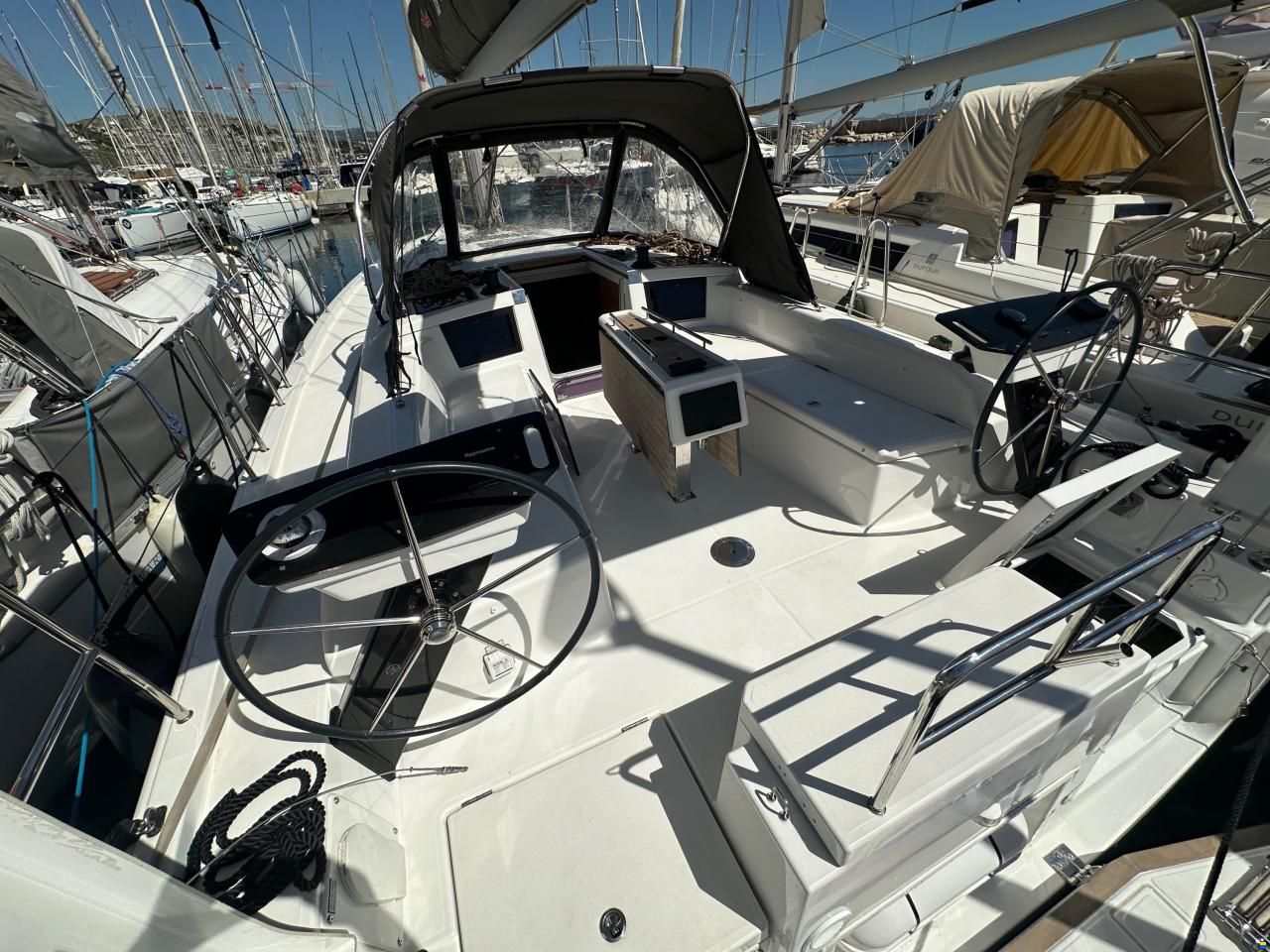 Dufour 37