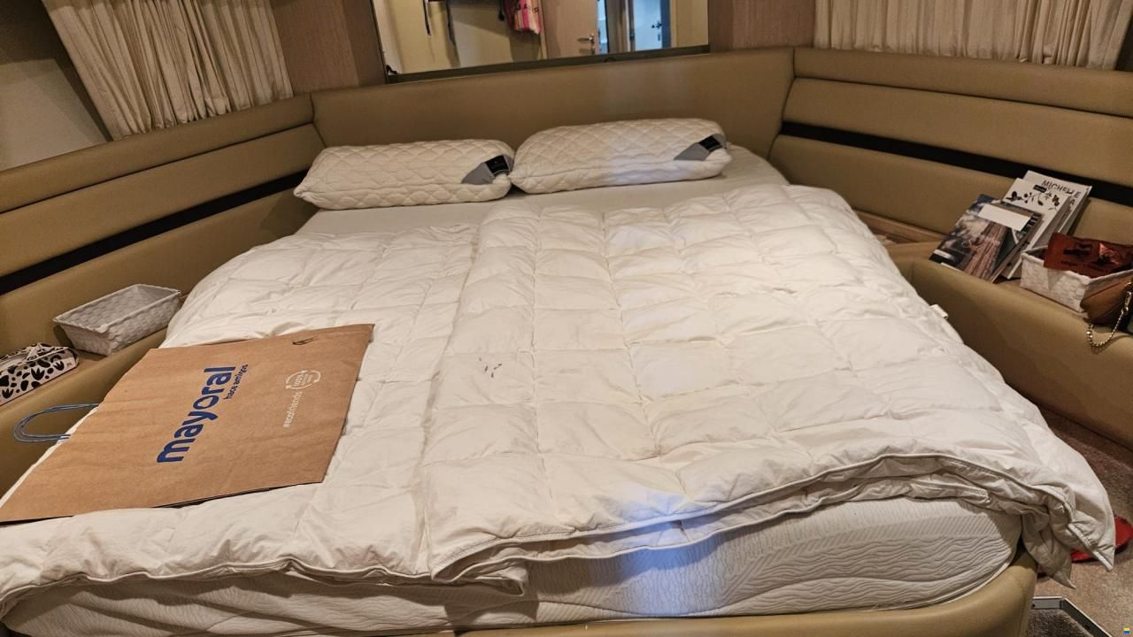 Ferretti 550