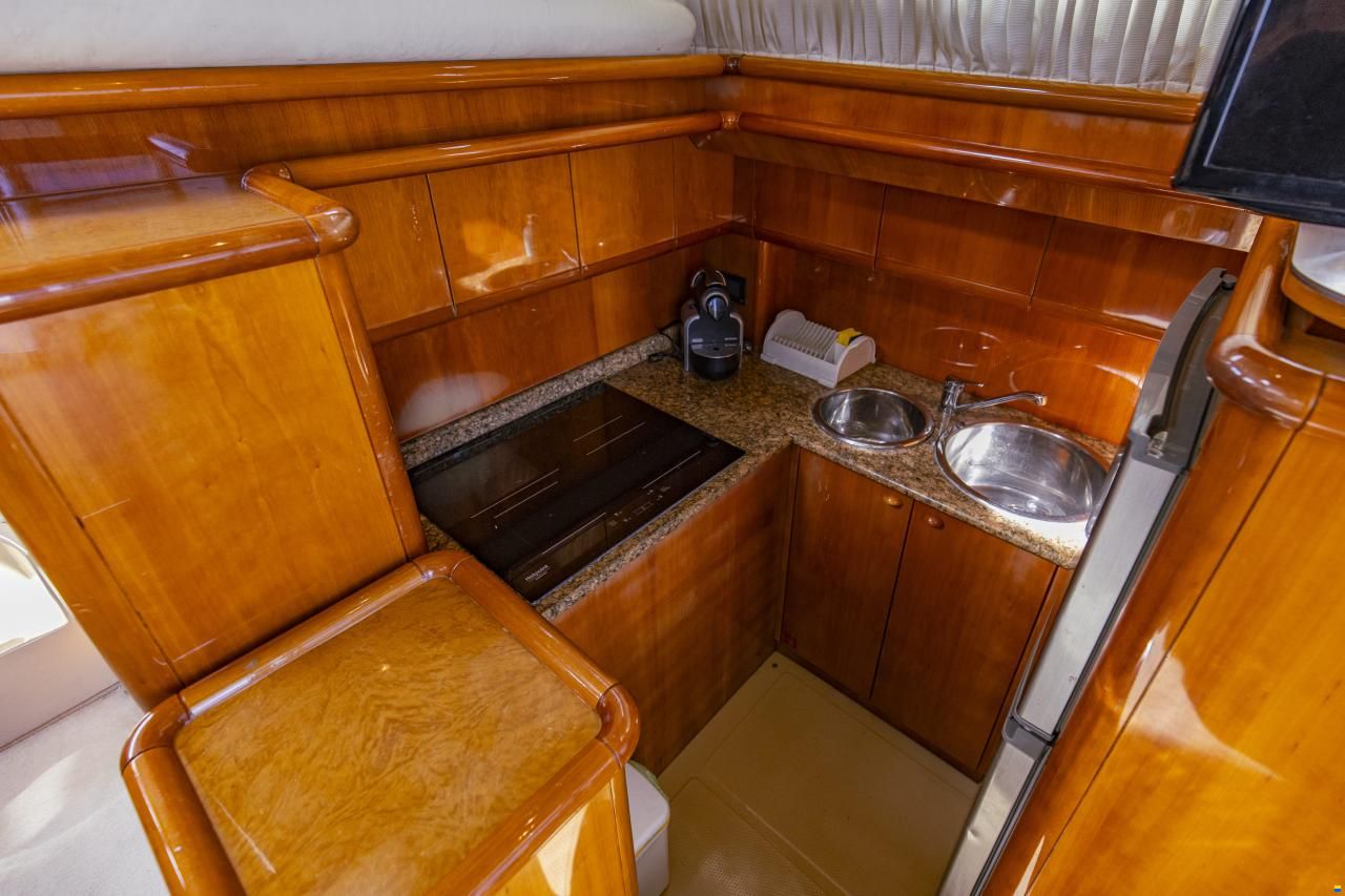 Ferretti 480 Fly
