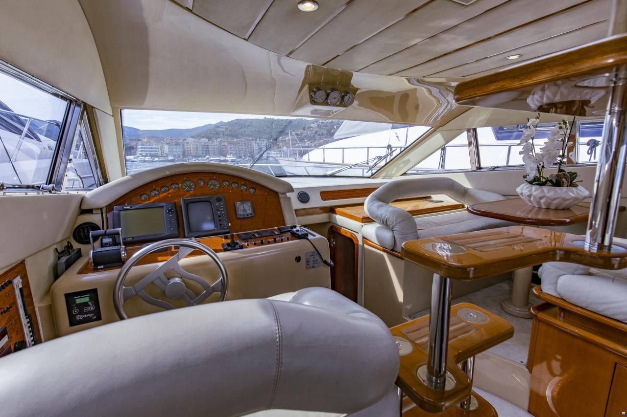 Ferretti 480 Fly