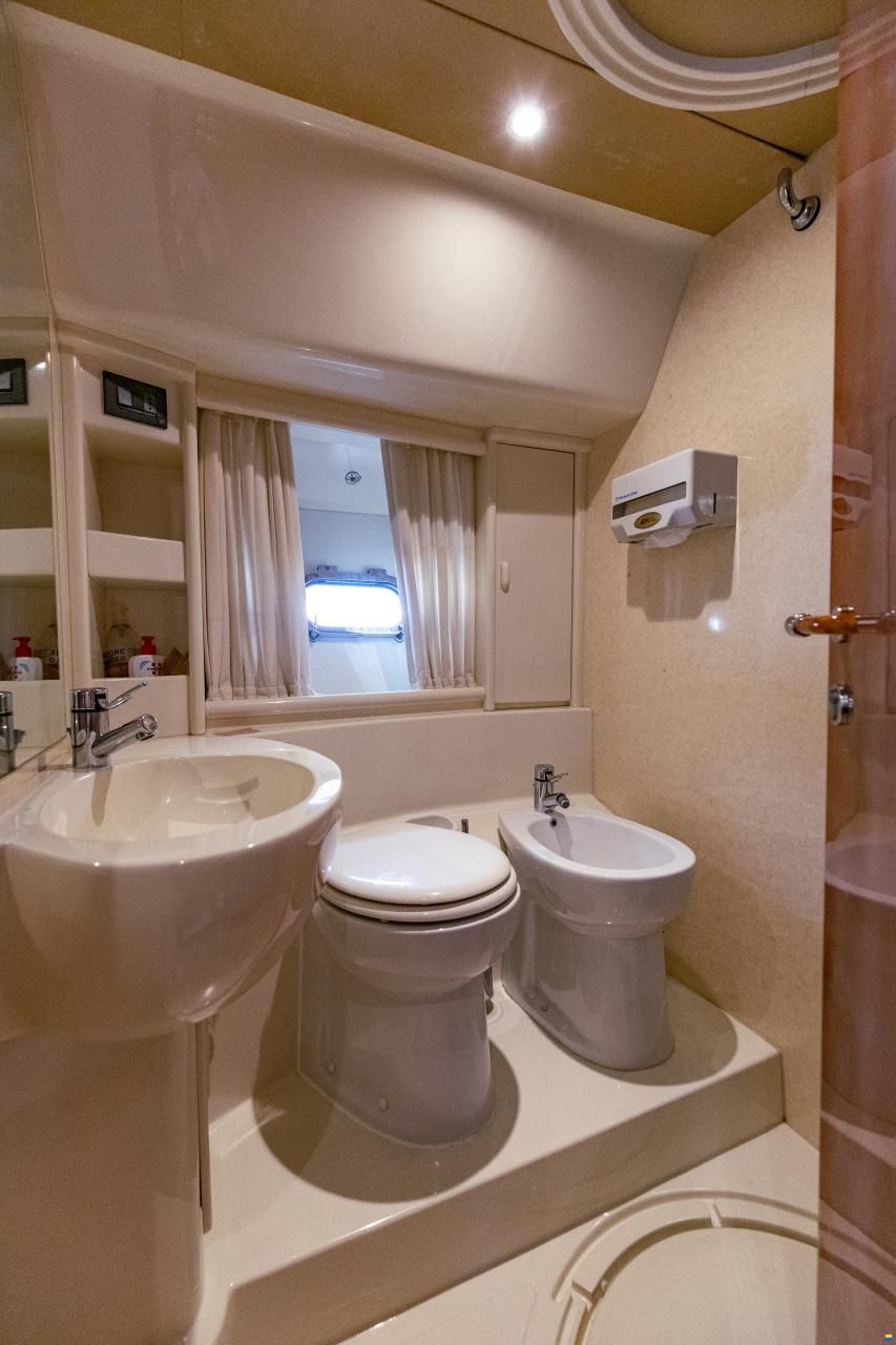 Ferretti 480 Fly
