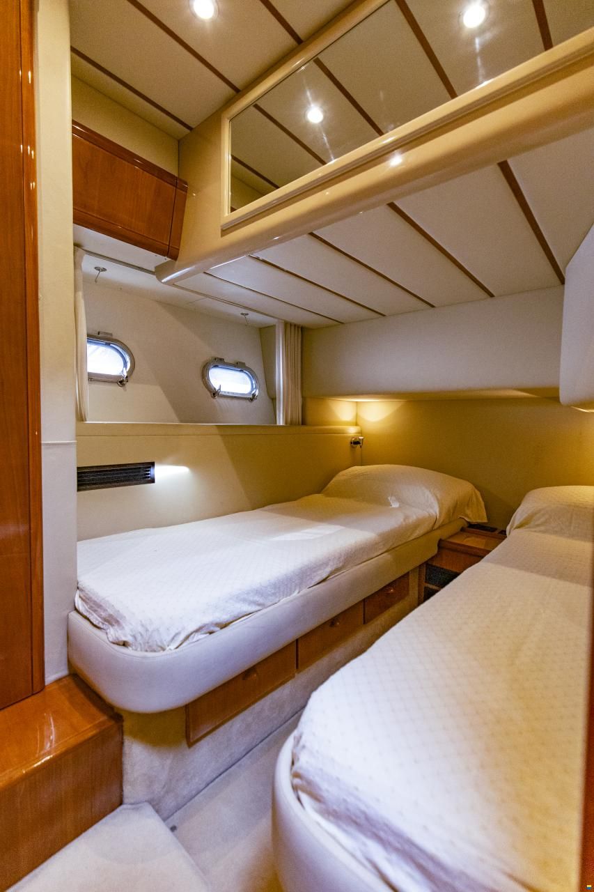 Ferretti 480 Fly