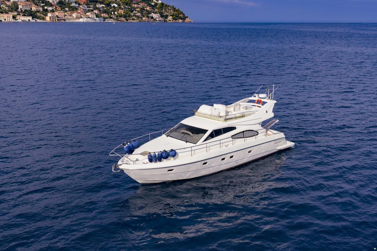 Ferretti 480 Fly