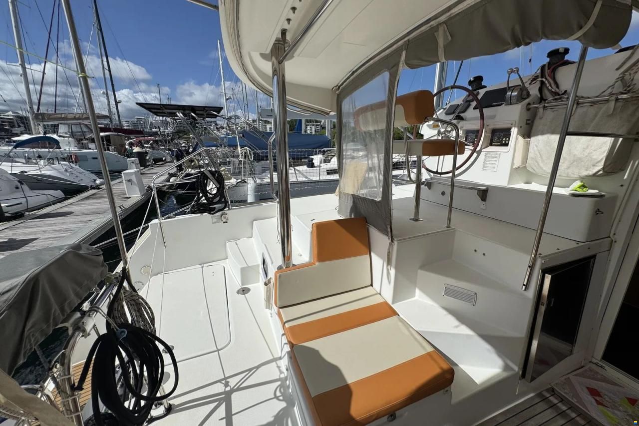 Lagoon 400