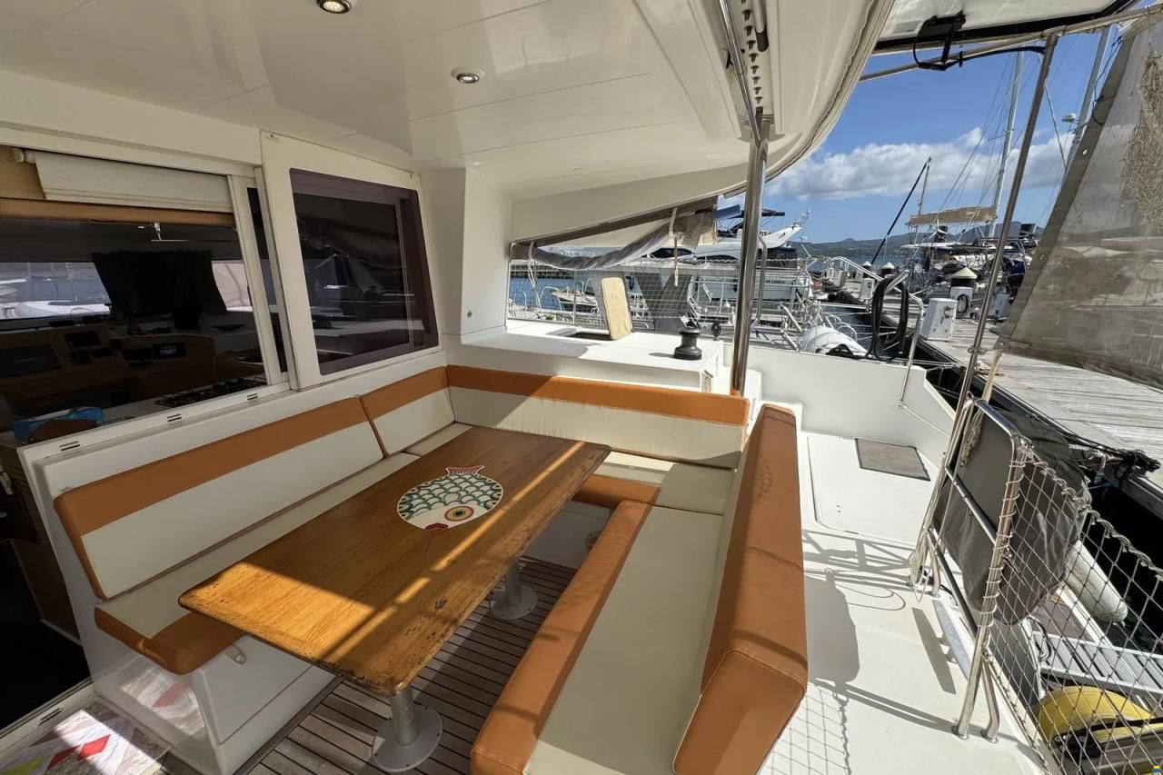 Lagoon 400