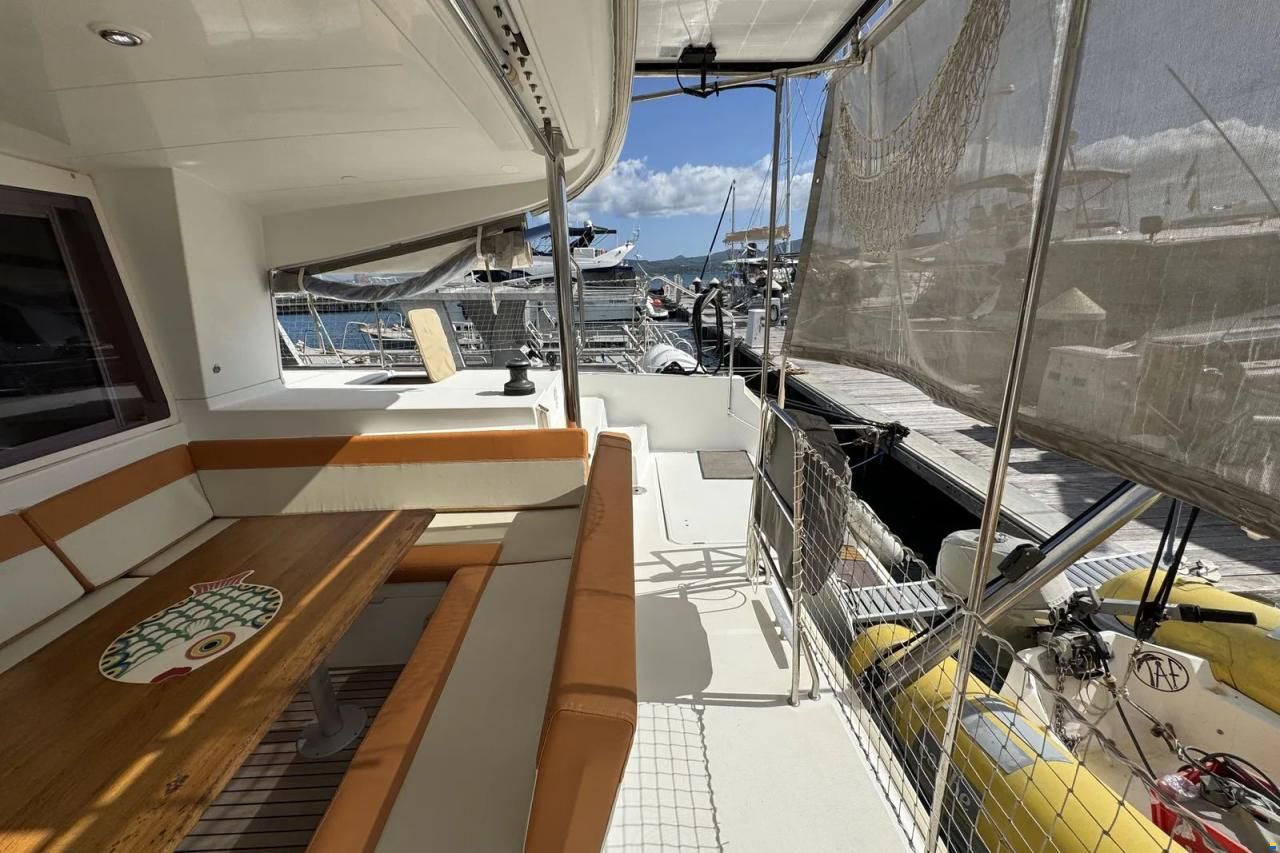 Lagoon 400