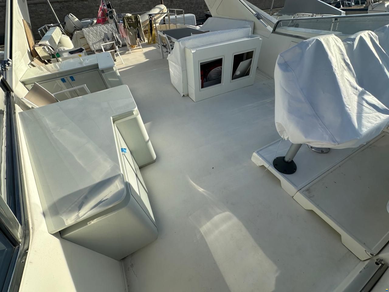 Falcon Yachts 102