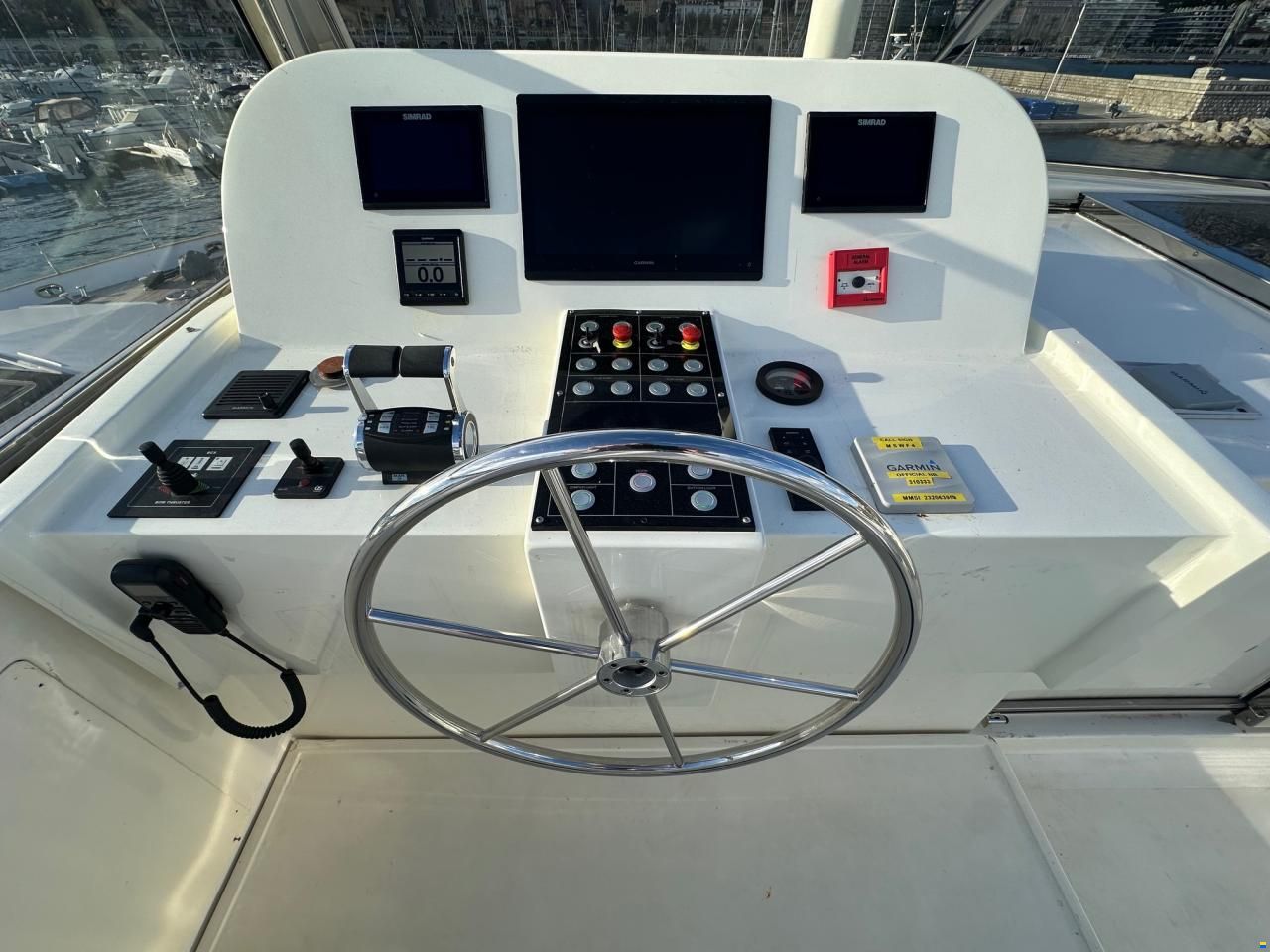 Falcon Yachts 102