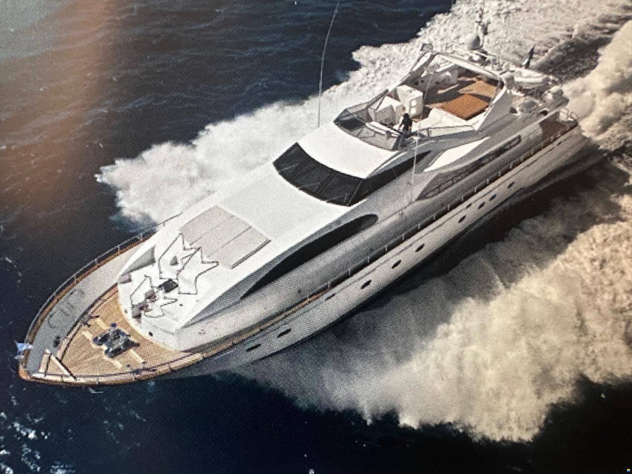 Falcon Yachts 102