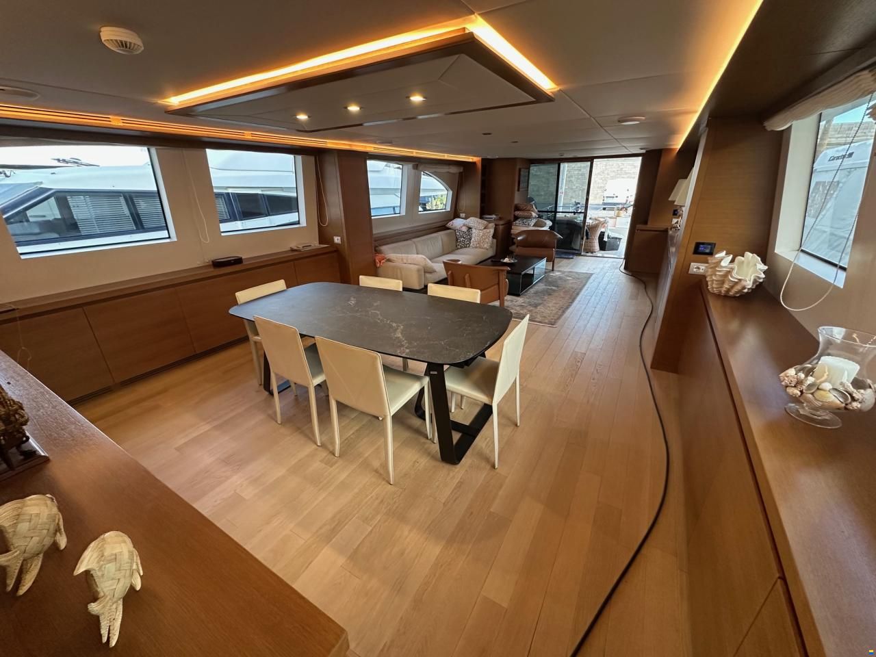 Falcon Yachts 102
