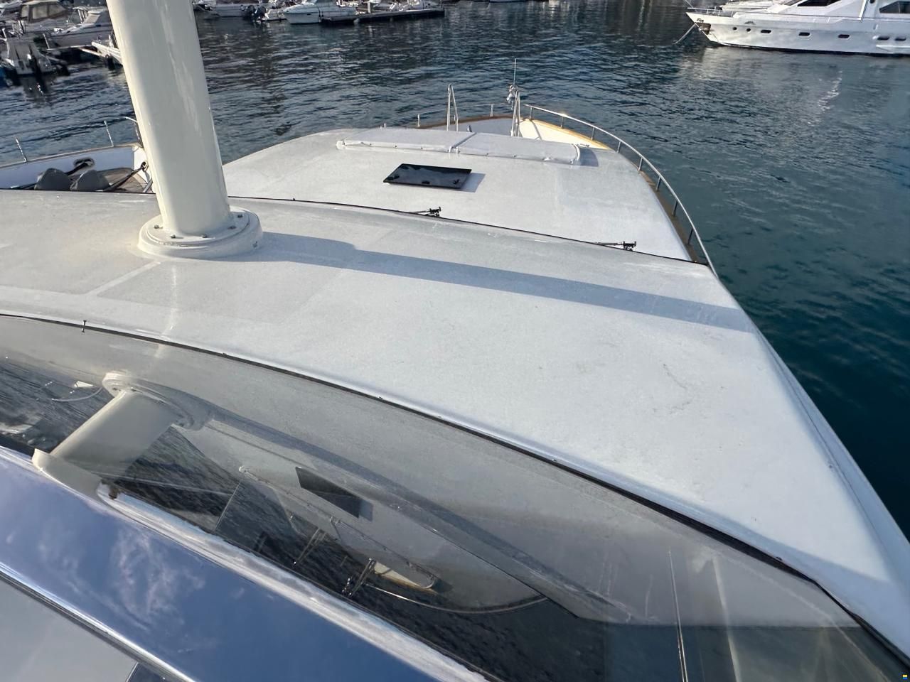Falcon Yachts 102