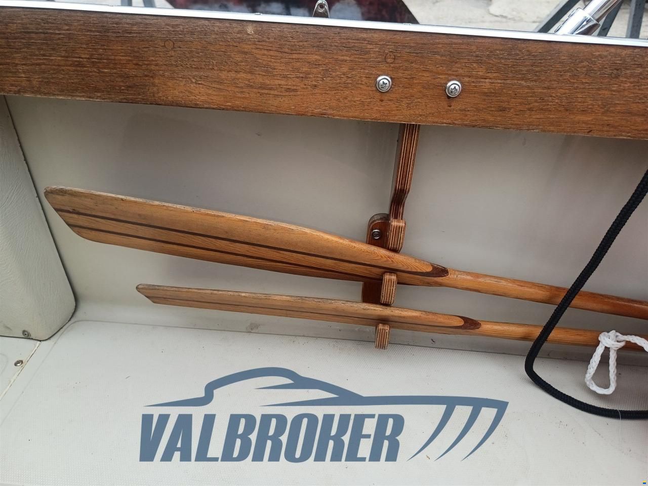 Boston Whaler OUTRAGE 22