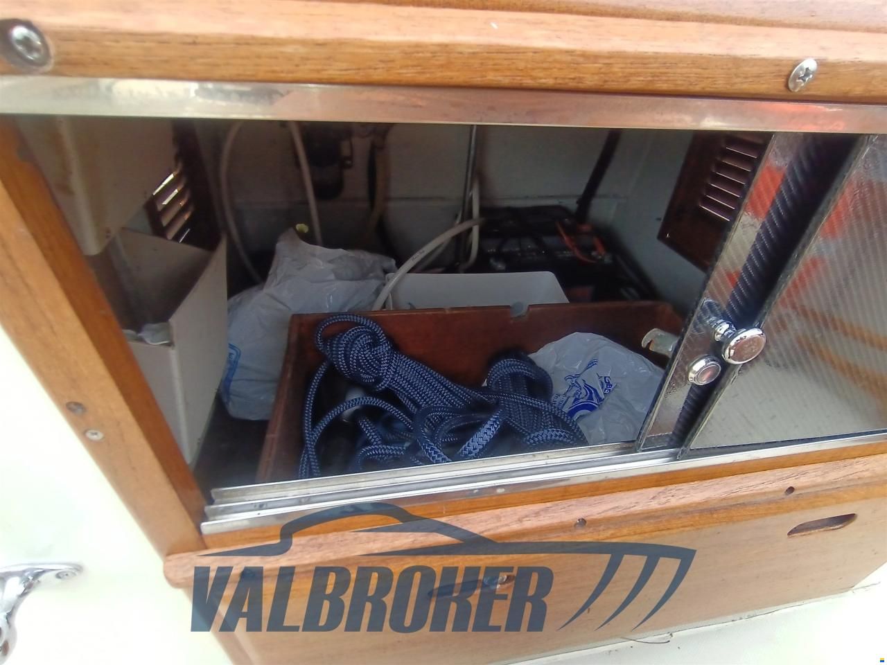 Boston Whaler OUTRAGE 22