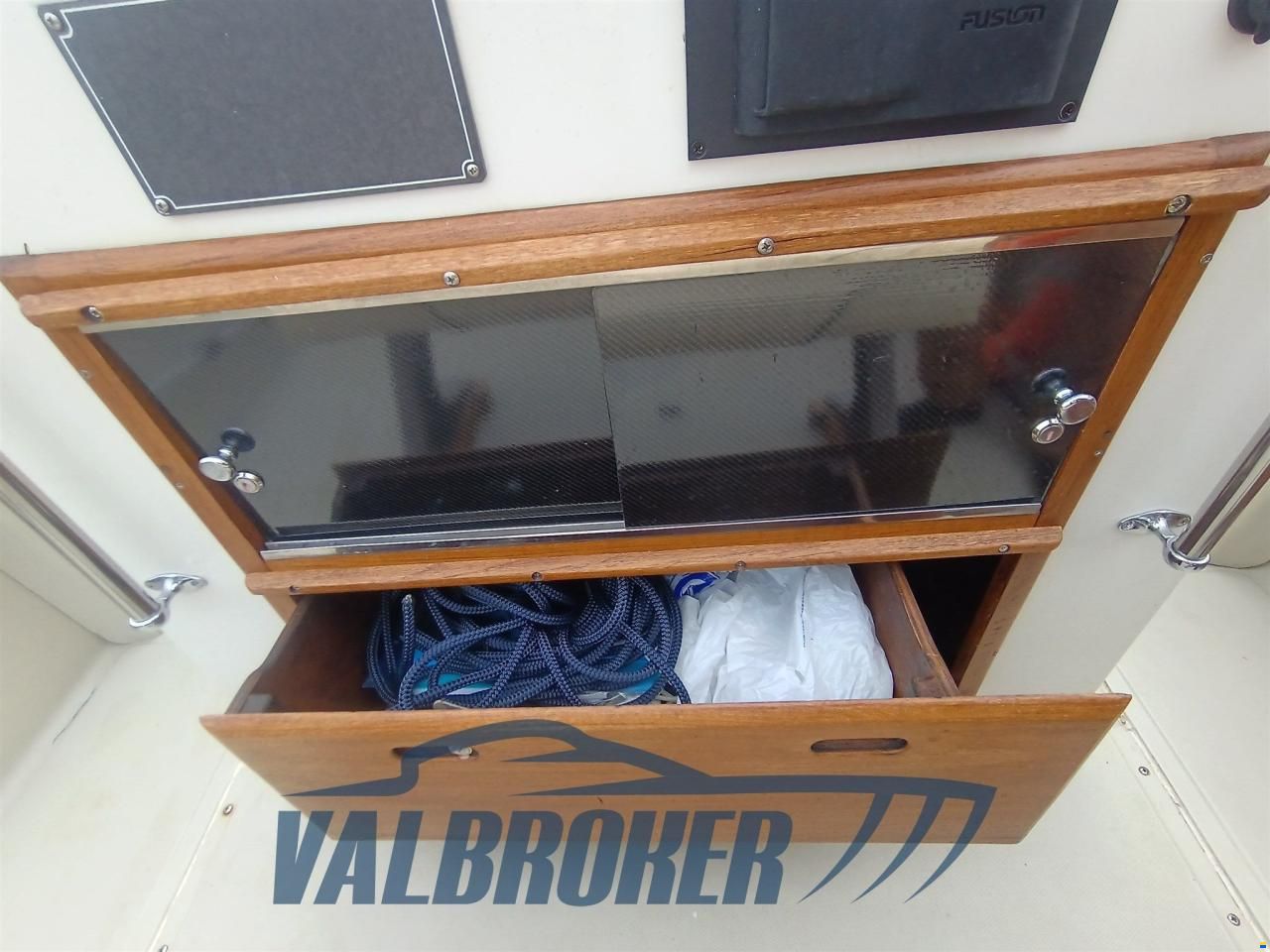 Boston Whaler OUTRAGE 22