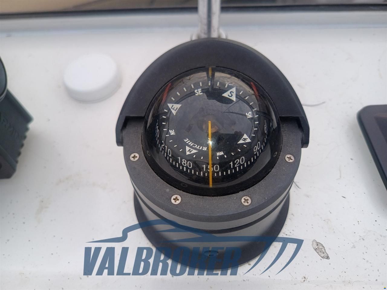 Boston Whaler OUTRAGE 22