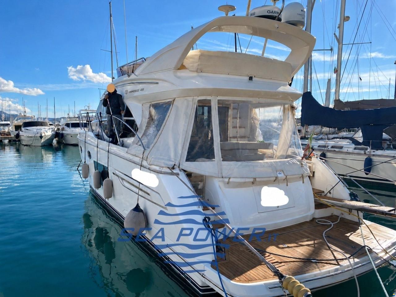 Princess Yachts. F 49