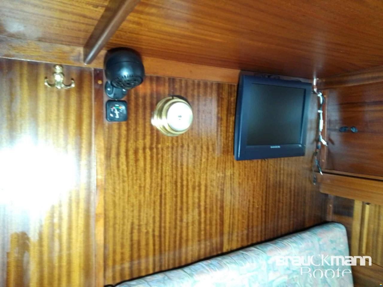 Nauticat 33