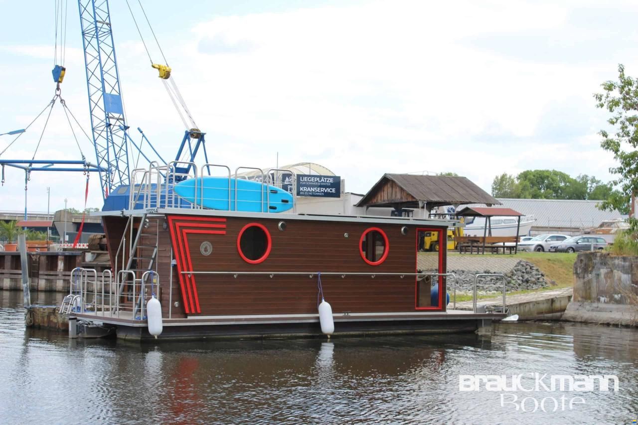 Nordic Season Solar Hausboot 2022