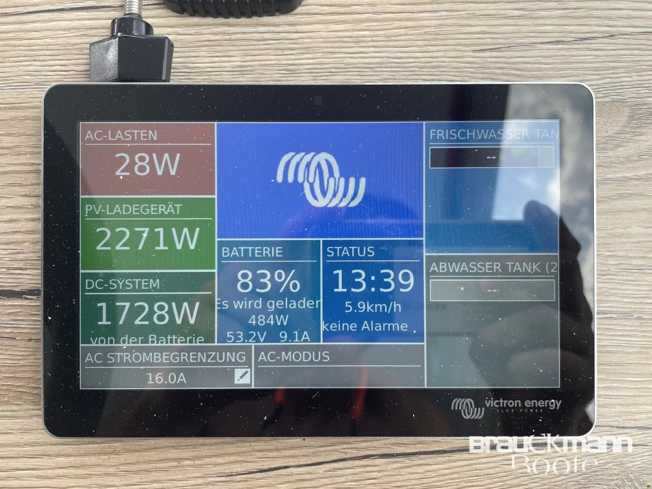 Nordic Season Solar Hausboot 2022