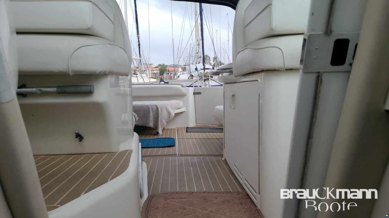 Sea Ray 37