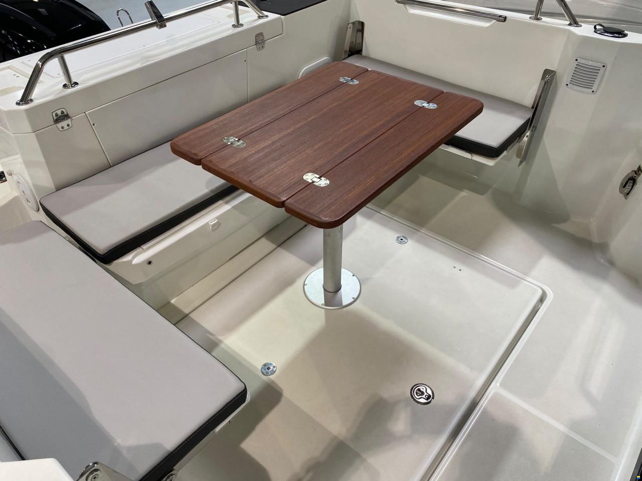 Jeanneau MF 695 Marlin