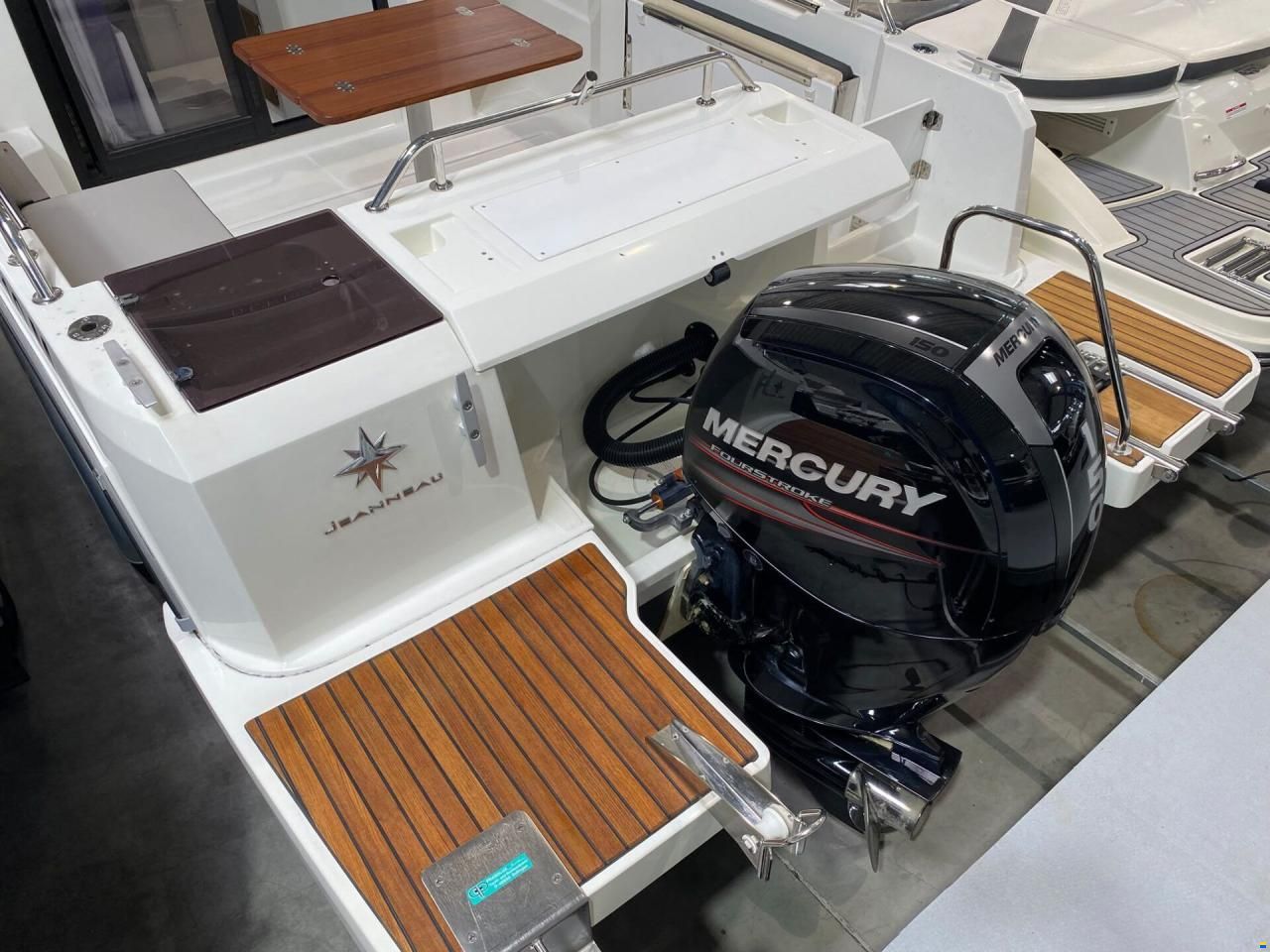 Jeanneau MF 695 Marlin