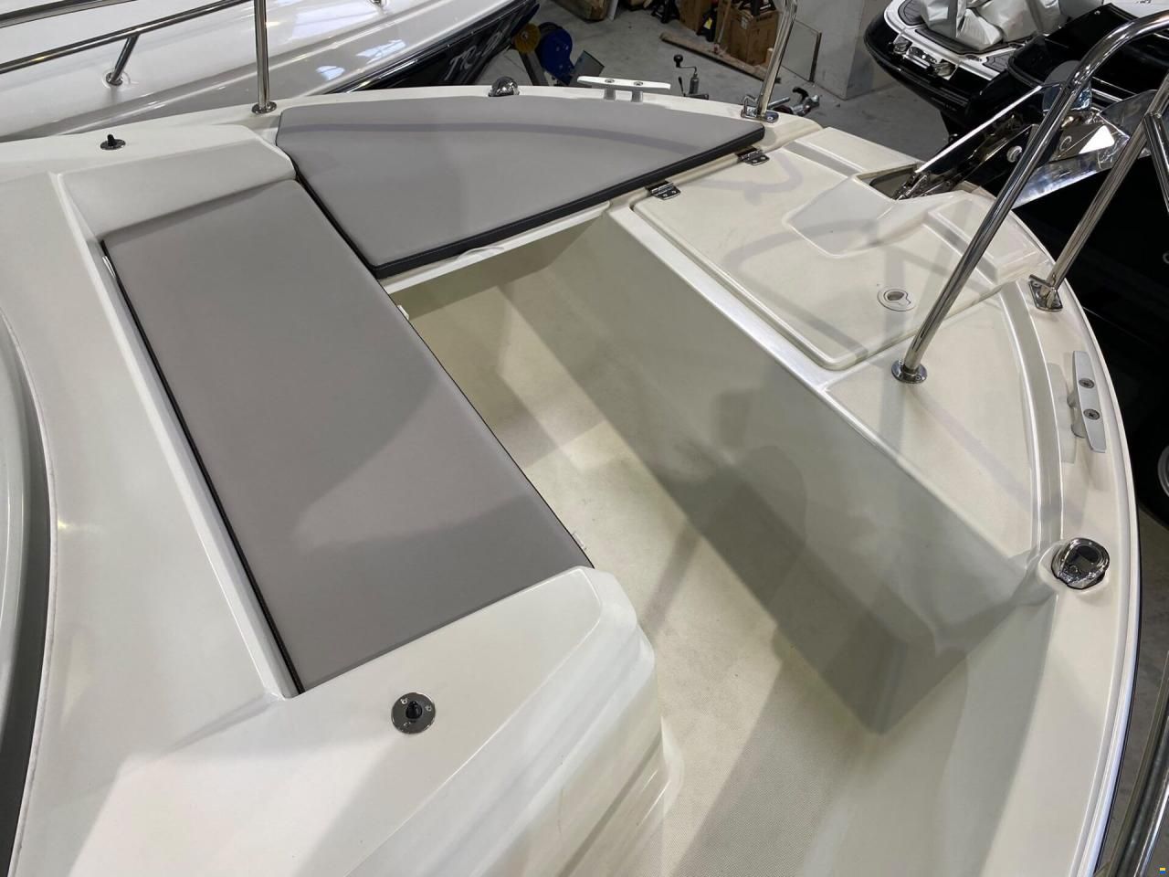 Jeanneau MF 695 Marlin
