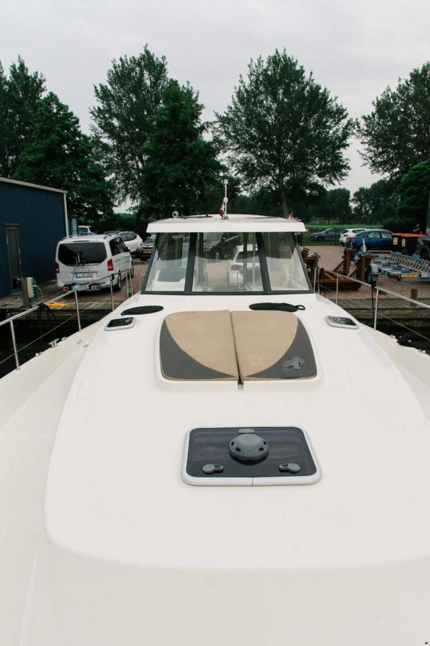 Delphia Escape 1350