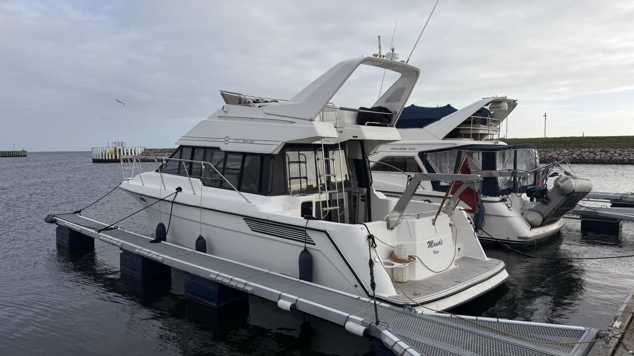 Bayliner 3688 Fly