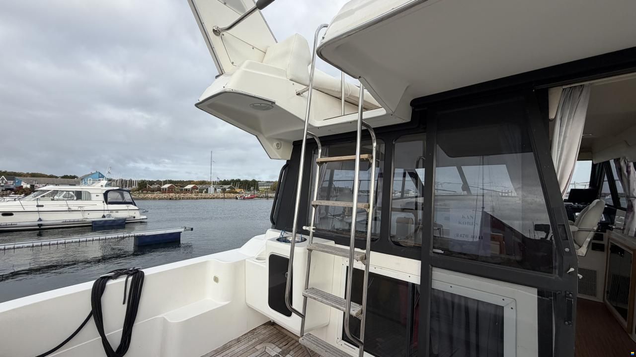 Bayliner 3688 Fly