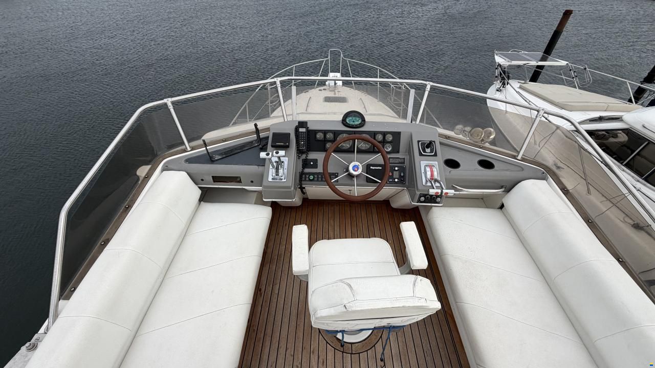 Bayliner 3688 Fly