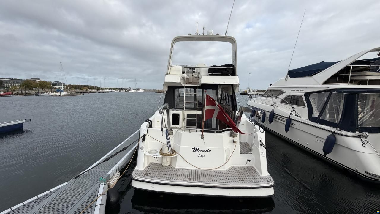 Bayliner 3688 Fly
