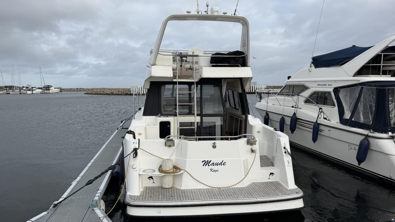 Bayliner 3688 Fly