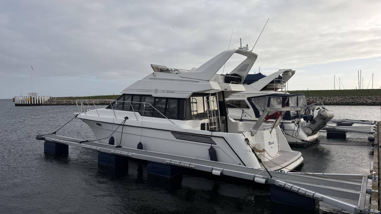 Bayliner 3688 Fly