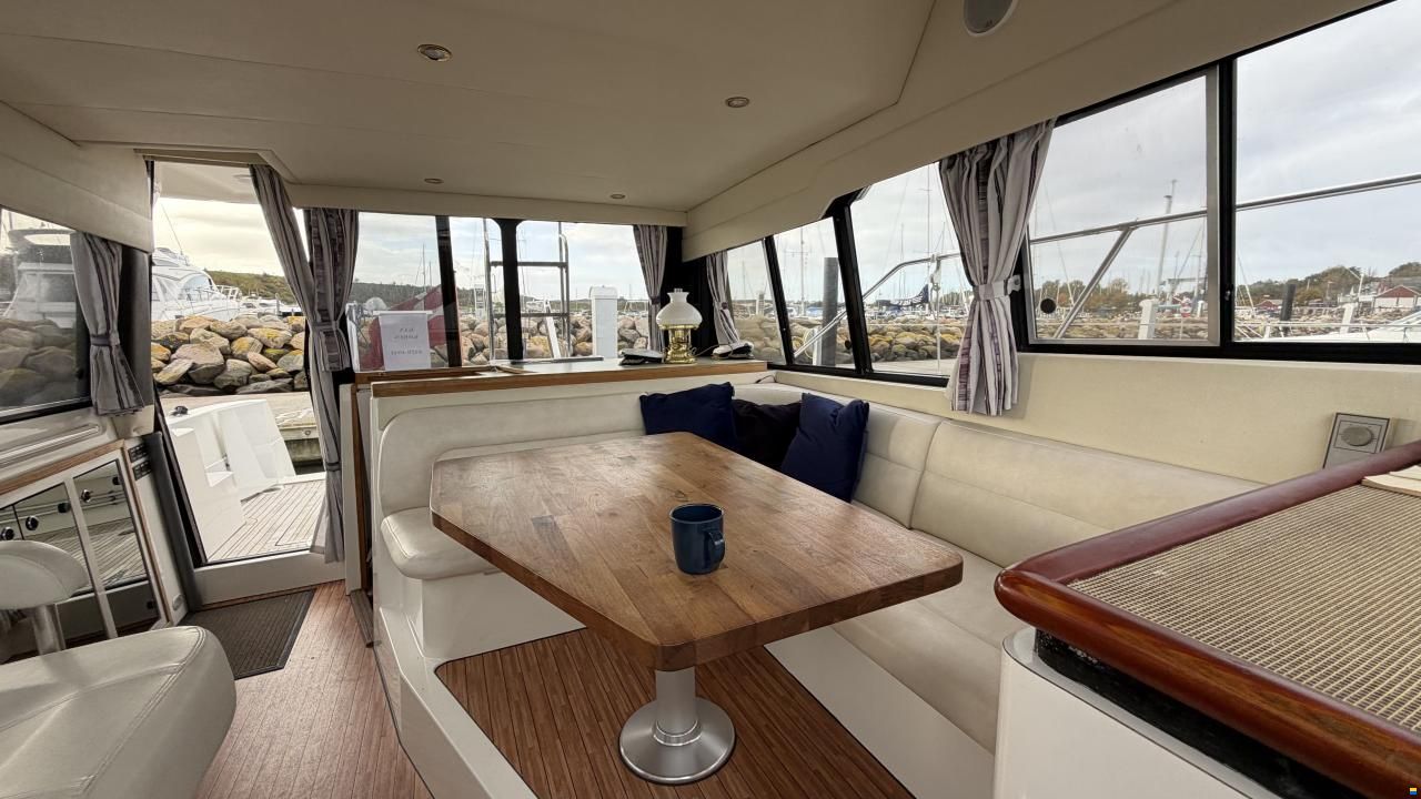 Bayliner 3688 Fly