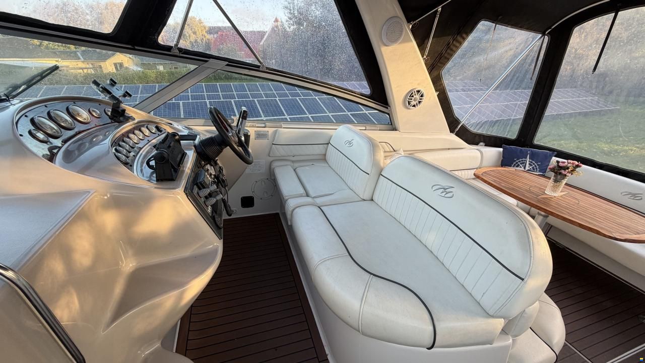 Monterey 322 CR