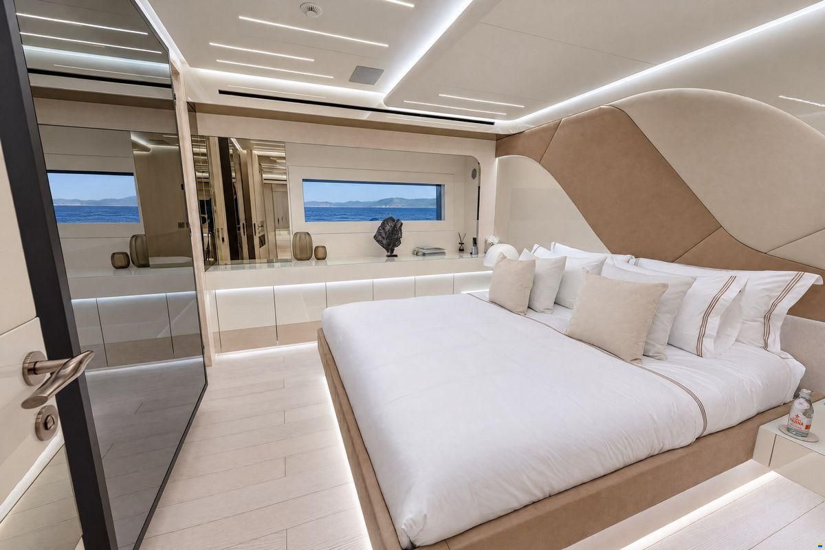 Overmarine Mangusta 165 REV