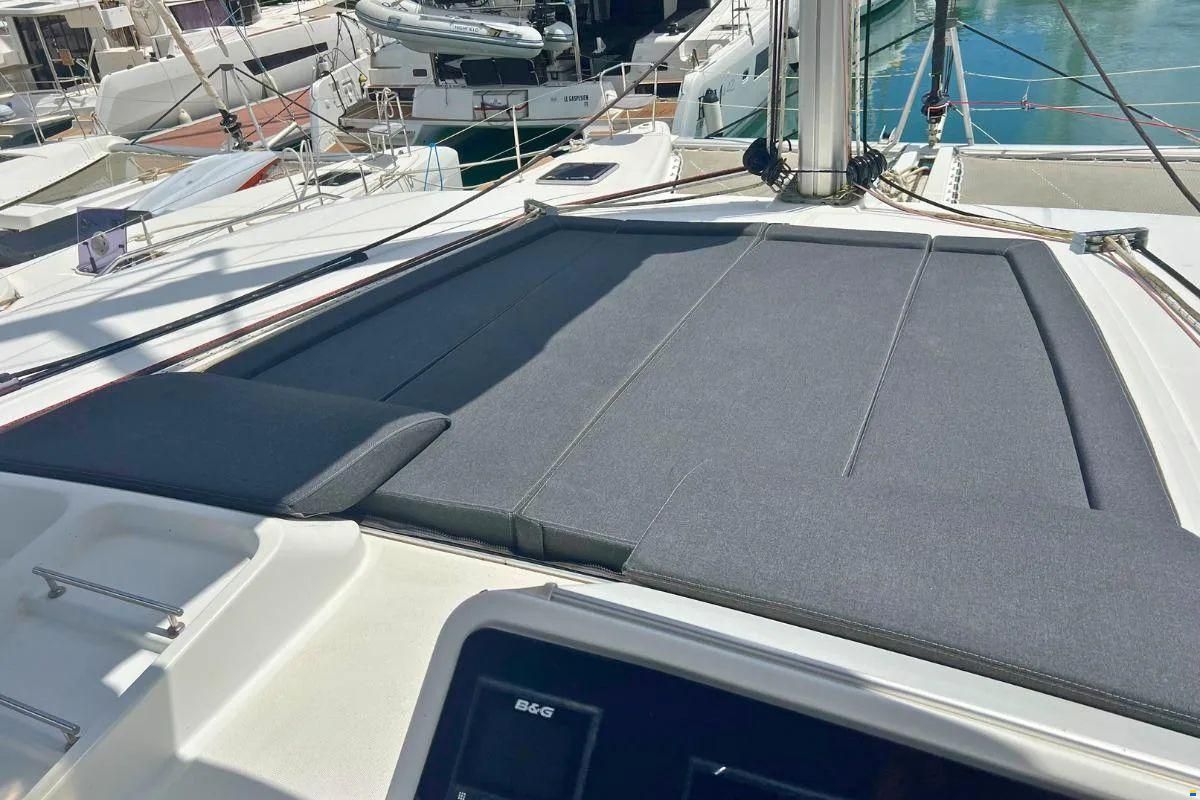 Lagoon 450 F