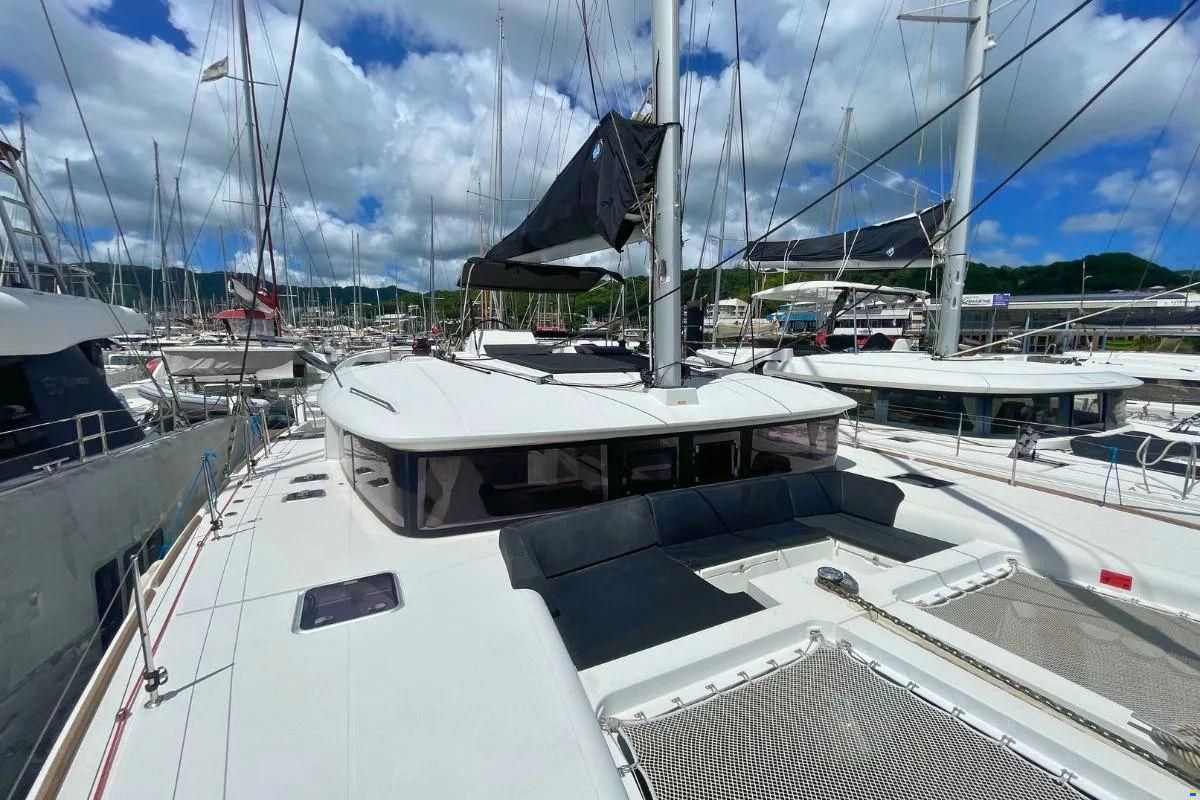 Lagoon 450 F